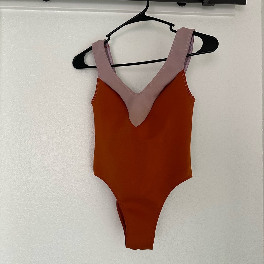 Seea Burnt Orange and Soft Lilac Bodysuit One Piece with V-Neck 🍍🍍